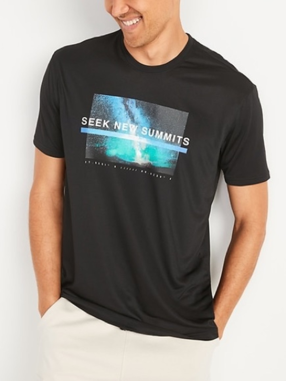 Old Navy Black Graphic 'Seek New Summits' Tee‎ with Blue Accent M